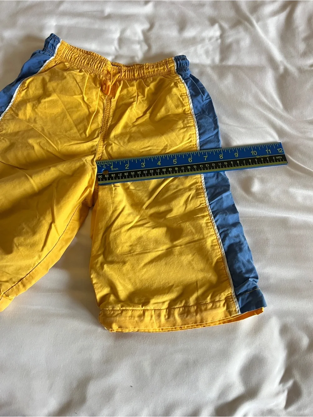 OshKosh B'gosh Yellow & Blue Lined Youth Cargo Shorts